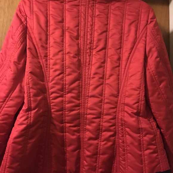 Escada jacket with black edging. - Picture 5 of 5